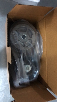 1382514 Tensioner пояса 1900642 двигателей приспосабливают для гусеницы 1.5kg 2001